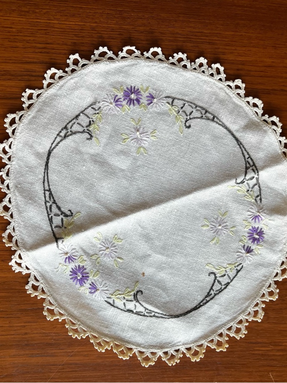 Source Unknown White Round Linen Doily with Purple Floral Embroidery